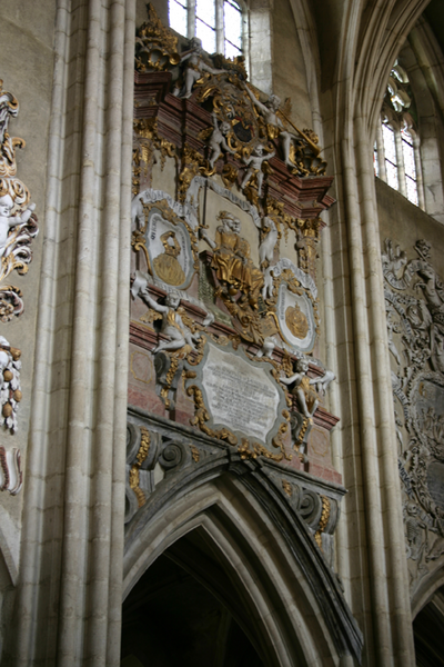 Fişier:Exemplu gama neliniar.png