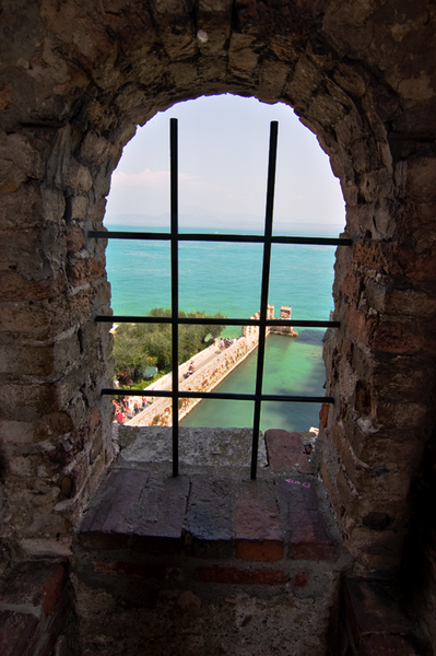 Fişier:HDR compromis.png